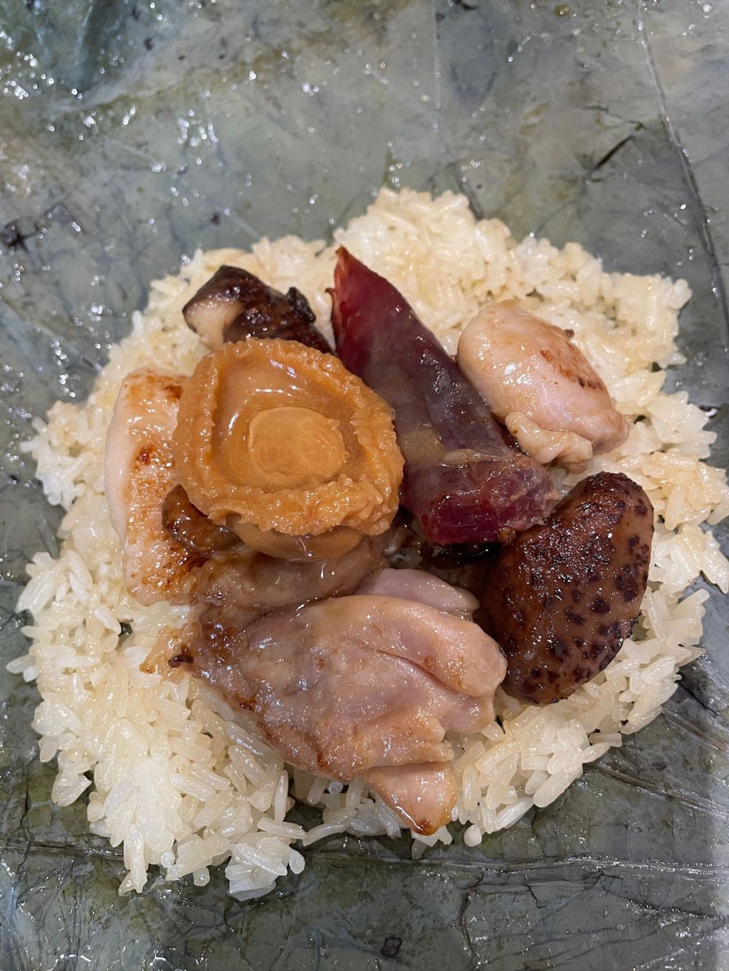英倫新丁煮婦｜鮑魚糯米雞
Abalone Sticky Rice&nbsp;Chicken